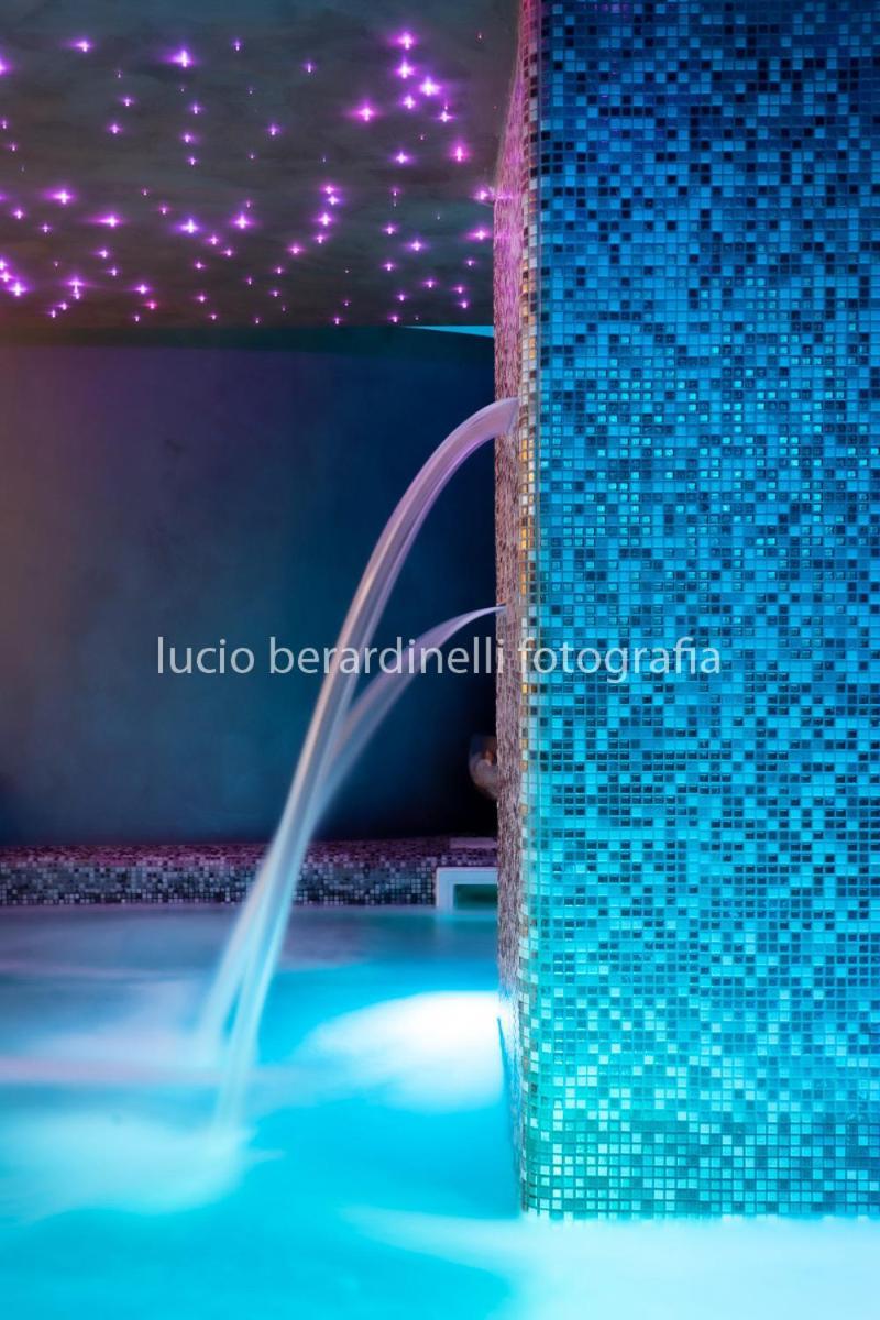 Hotel Edelweiss ペスカッセーロリ エクステリア 写真