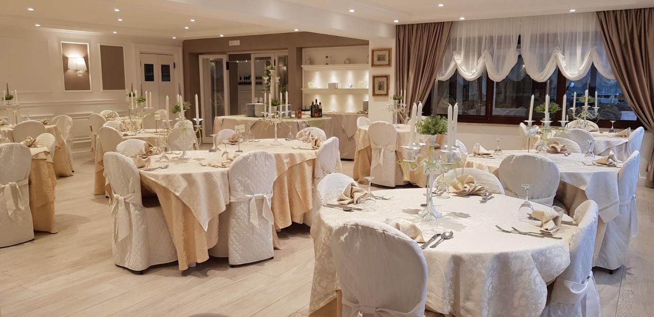 Hotel Edelweiss ペスカッセーロリ エクステリア 写真